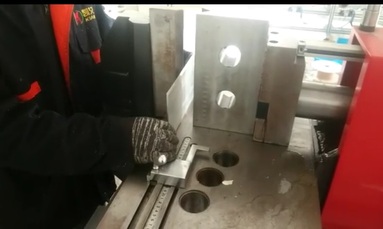 busbar bending machine آلة ثني بسبار